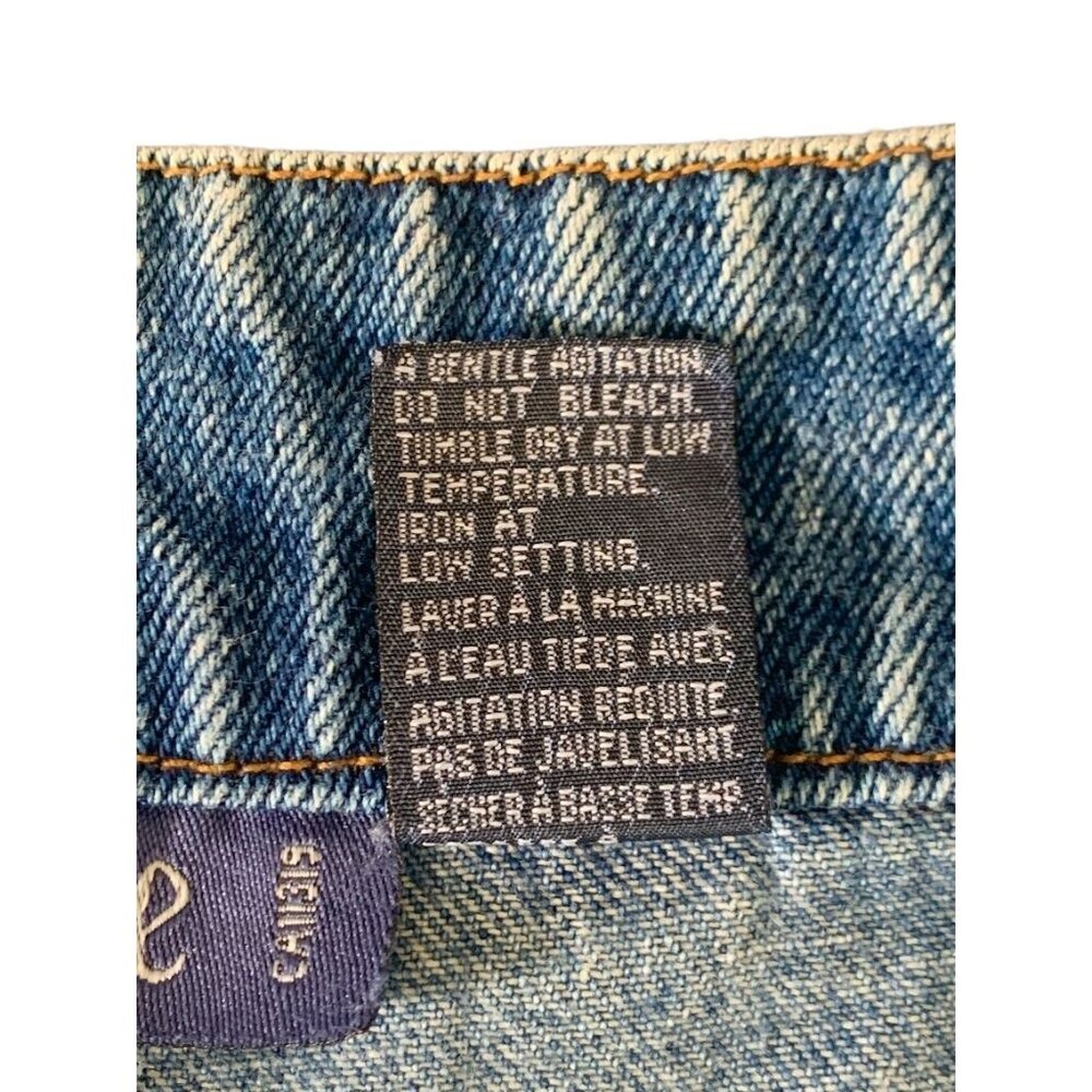 Garage Low Rise Women's Jean Shorts Light Wash Size 11 - Picture 7 of 8